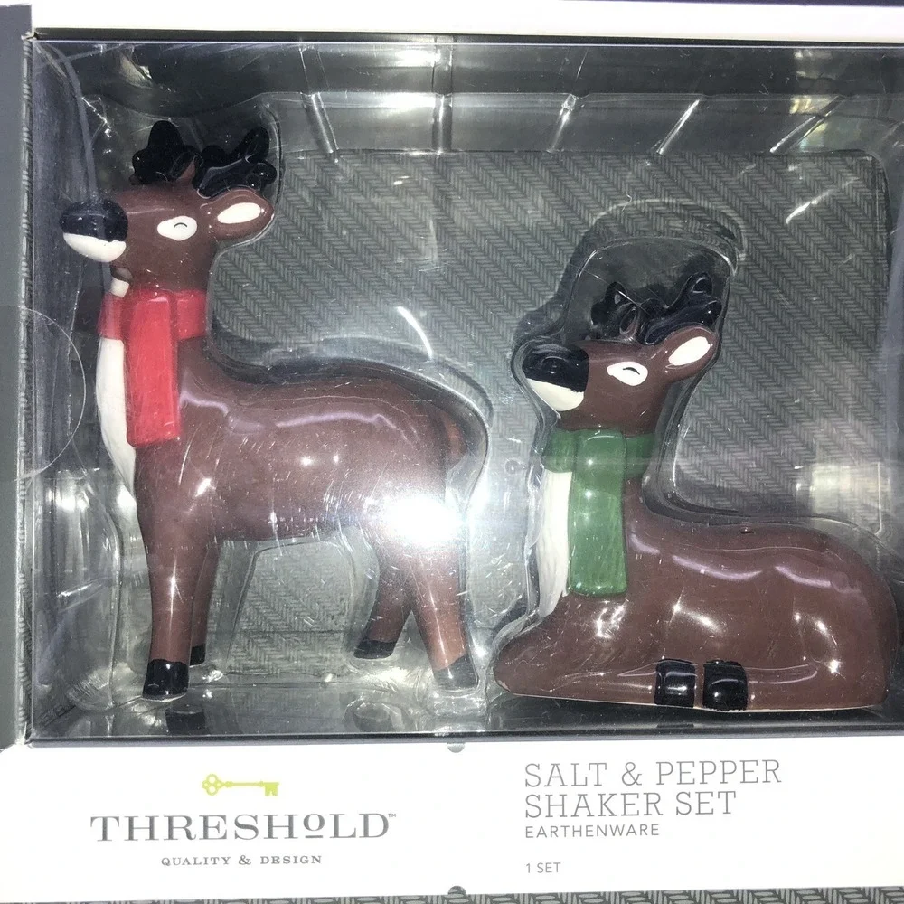 Threshold Reindeer Earthenware Salt &‎ Pepper Shaker Set Christmas New 4.5
